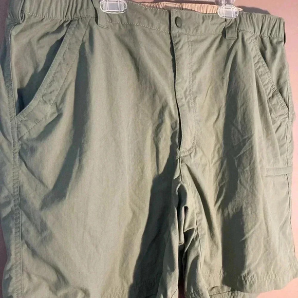 L.L.Bean  nylon shorts - Picture 2 of 6